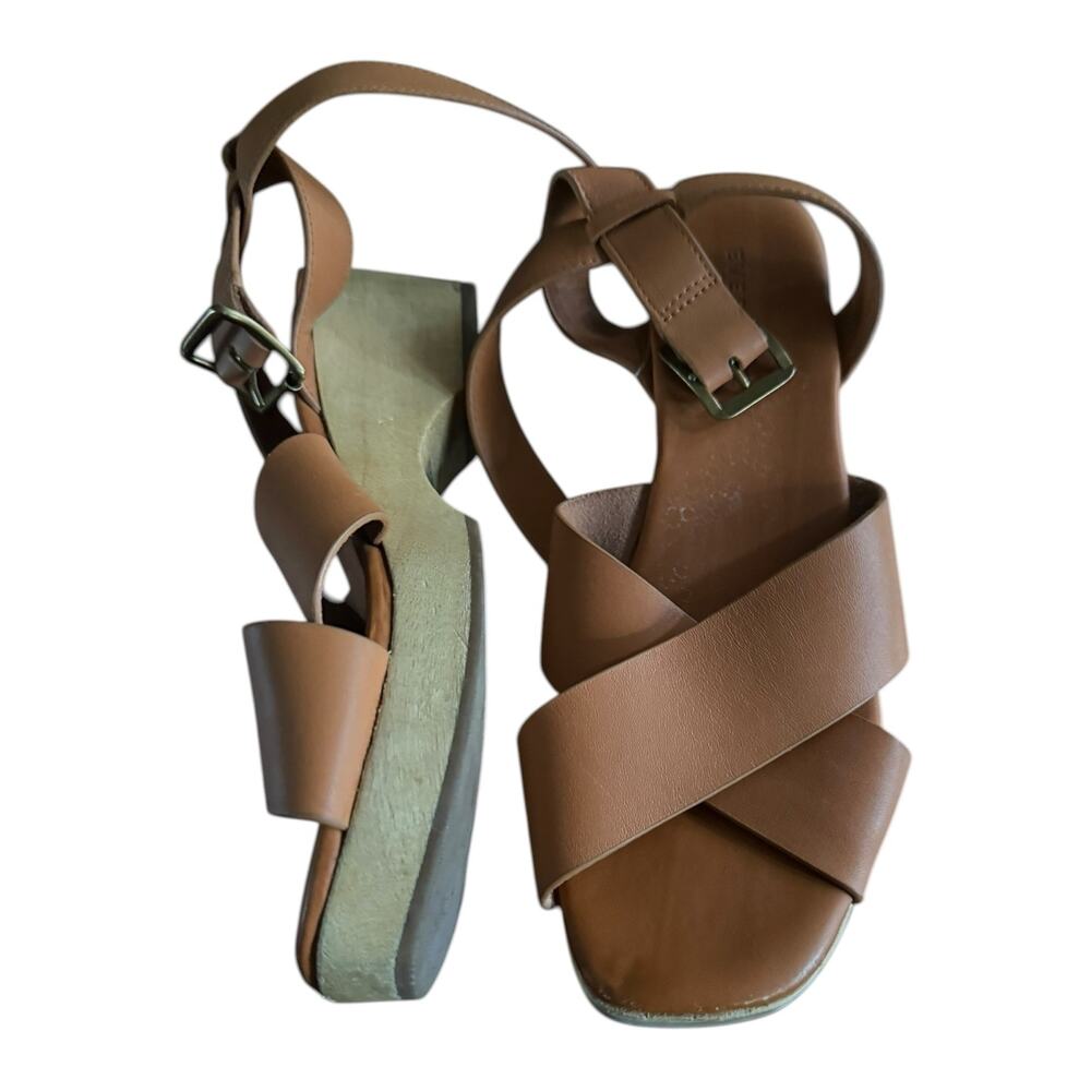 Everlane The Clog Sandal – Cognac Leather / Wood Platform - Picture 5 of 7